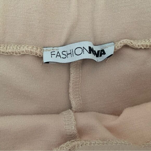 Fashion Nova Flared Leg Pants - Picture 7 of 7